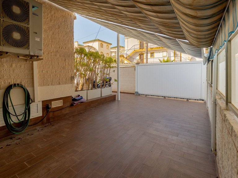Villa for Sale in Torrevieja, Alicante 44