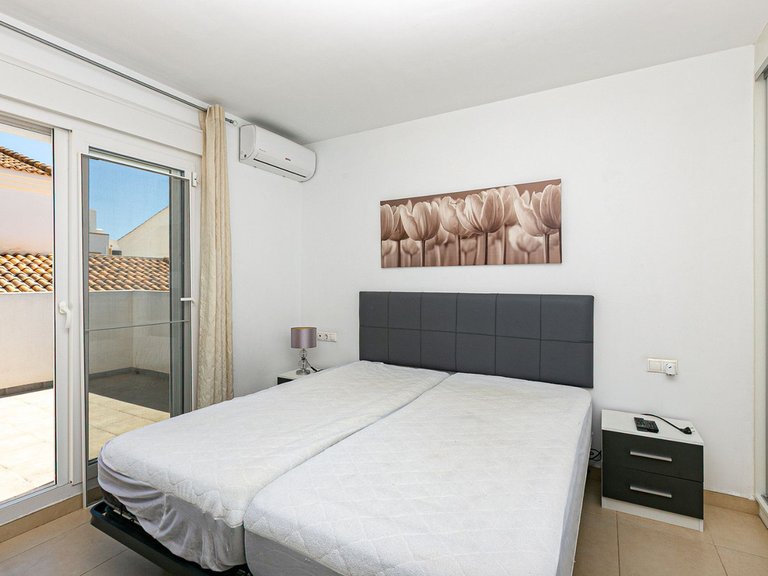 Villa for Sale in San Fulgencio, Alicante 38