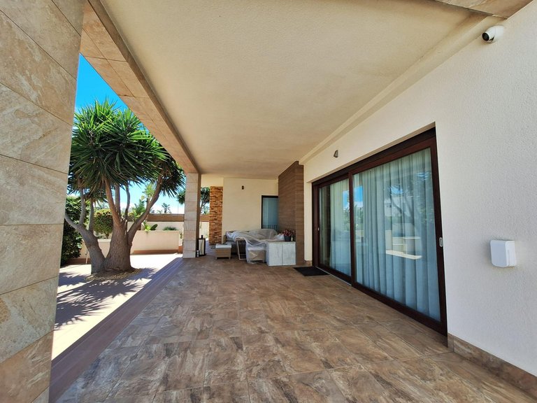 Villa for Sale in Torrevieja, Alicante 8