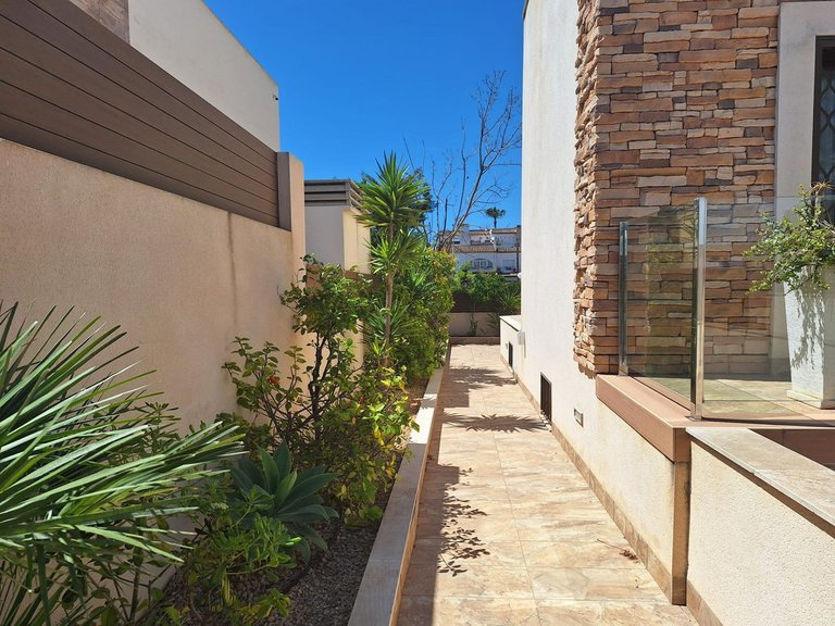 Villa for Sale in Torrevieja, Alicante 45