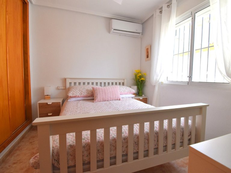 Villa for Sale in Playa Flamenca, Alicante 11
