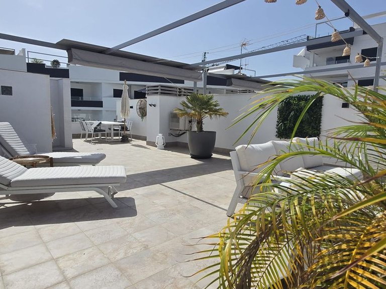 Apartment for Sale in Los Altos, Alicante 24