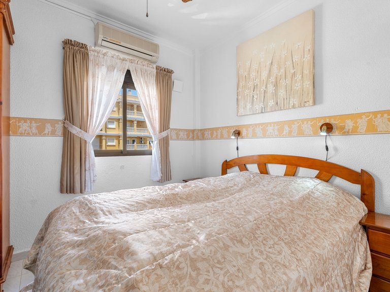 Apartment for Sale in Torrevieja, Alicante 15