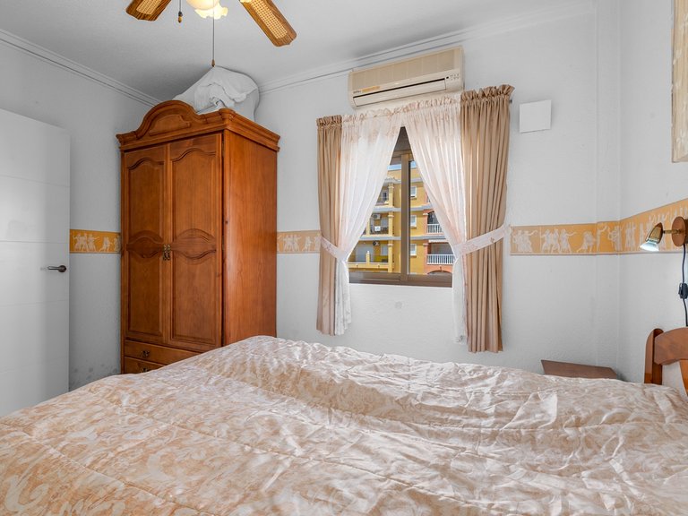 Apartment for Sale in Torrevieja, Alicante 17