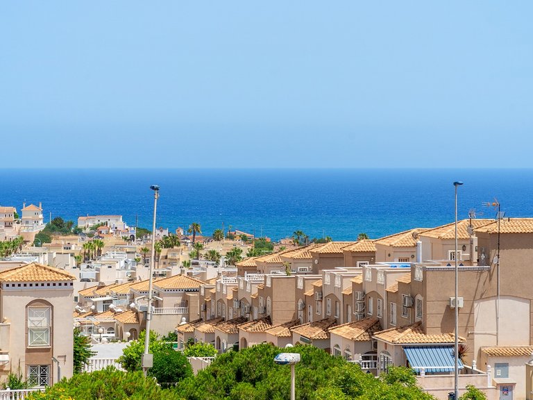Apartment for Sale in Torrevieja, Alicante 25