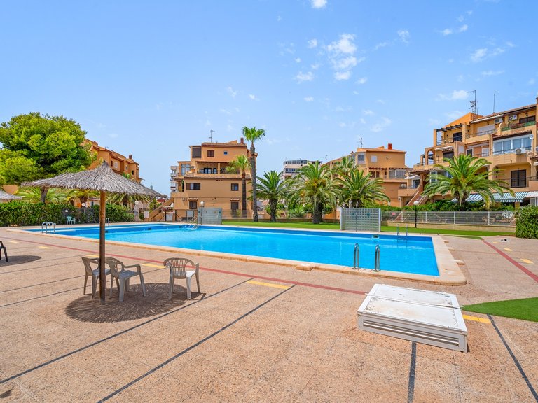 Apartment for Sale in Torrevieja, Alicante 31