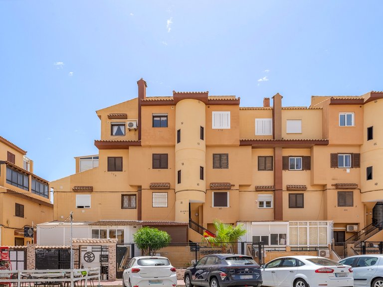 Apartment for Sale in Torrevieja, Alicante 34