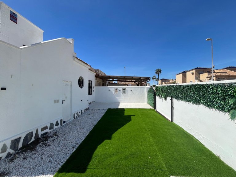 Town House for Sale in Punta Prima, Alicante 17