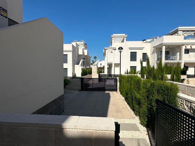 Villa for Sale in Rojales, Alicante 34