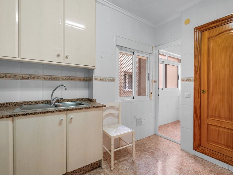 Apartment for Sale in Torrevieja, Alicante 9