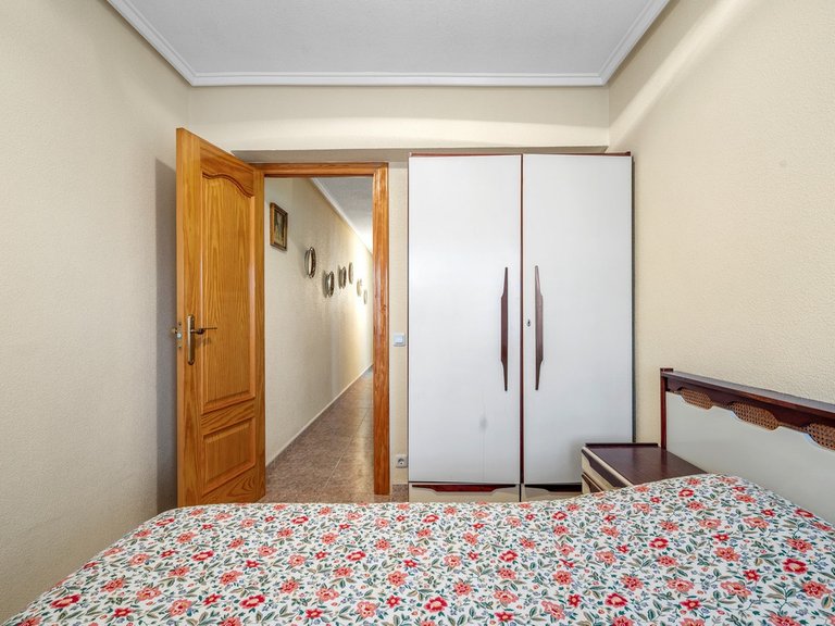 Apartment for Sale in Torrevieja, Alicante 12