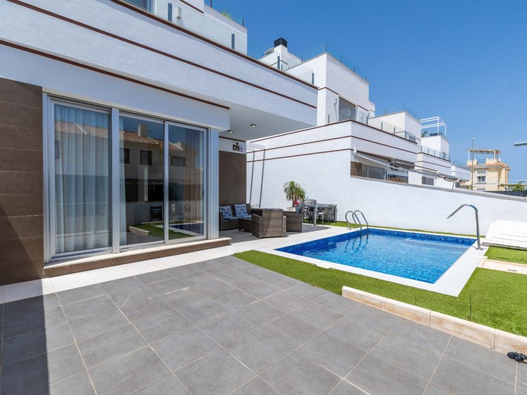 Villa for Sale in Rojales, Alicante 2