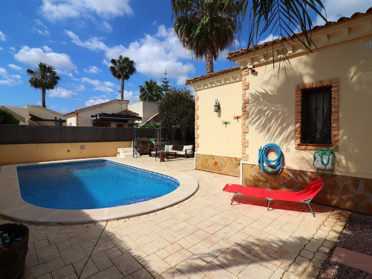 Villa for Sale in Formentera Del Segura, Alicante 29