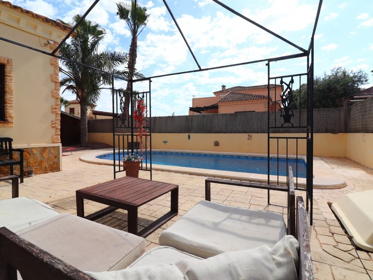 Villa for Sale in Formentera Del Segura, Alicante 31