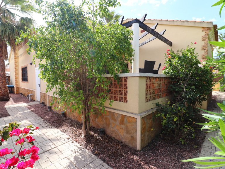Villa for Sale in Formentera Del Segura, Alicante 35
