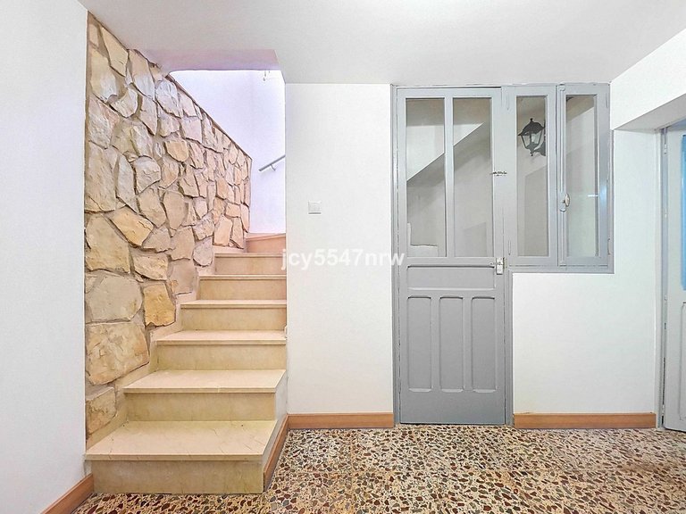 Town House for Sale in Pinoso, Alicante 3