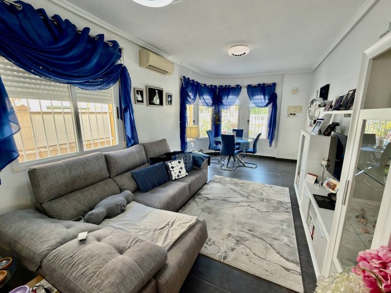 Villa for Sale in Algorfa, Alicante 4