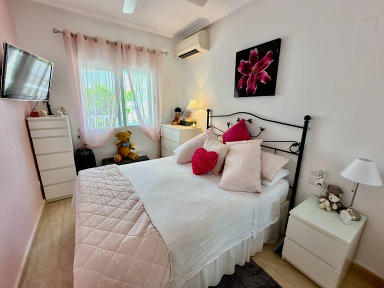 Villa for Sale in Algorfa, Alicante 8