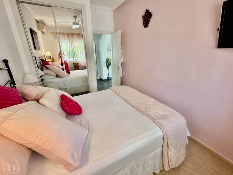 Villa for Sale in Algorfa, Alicante 9
