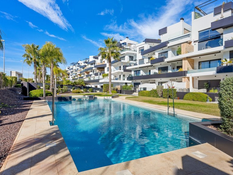 Apartment for Sale in Villamartin, Alicante 1