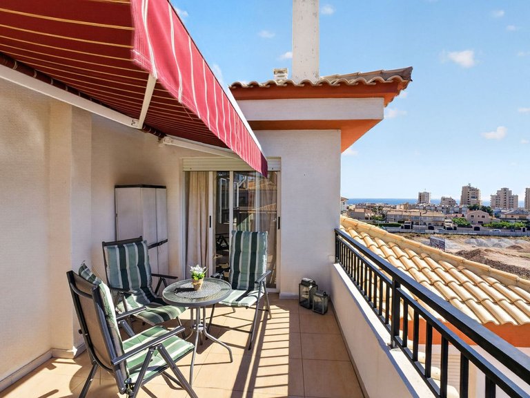 Apartment for Sale in Torrevieja, Alicante 1