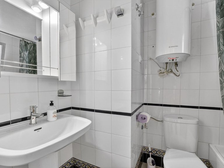 Apartment for Sale in Torrevieja, Alicante 17