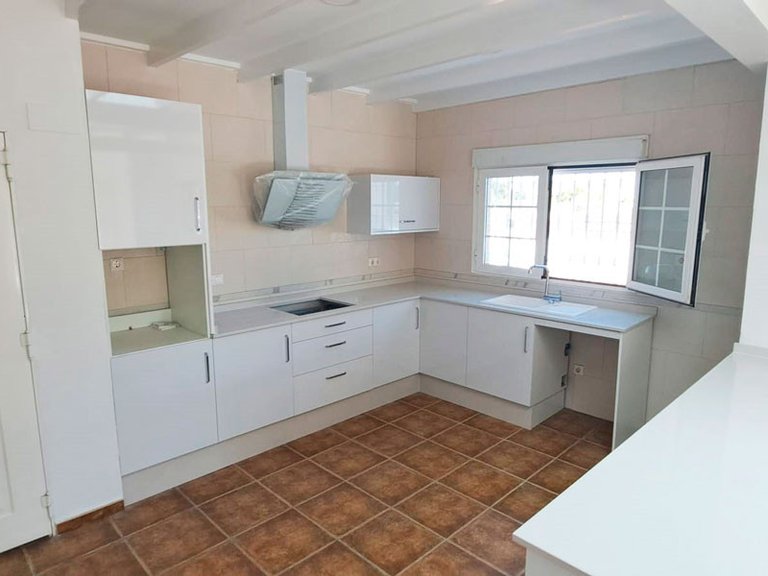 Villa for Sale in Catral, Alicante 4