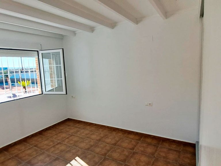 Villa for Sale in Catral, Alicante 9