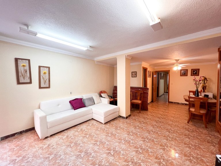 Apartment for Sale in Guardamar Del Segura, Alicante 5