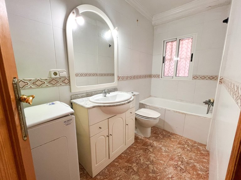 Apartment for Sale in Guardamar Del Segura, Alicante 19