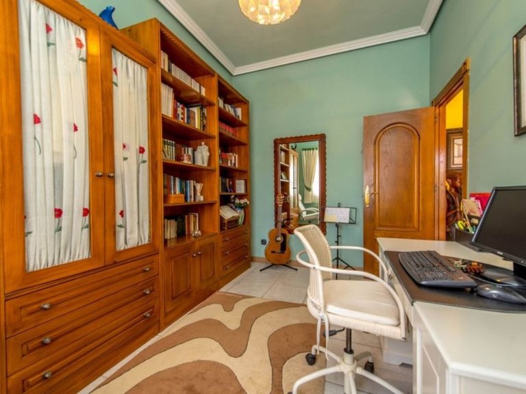 Villa for Sale in Torrevieja, Alicante 16