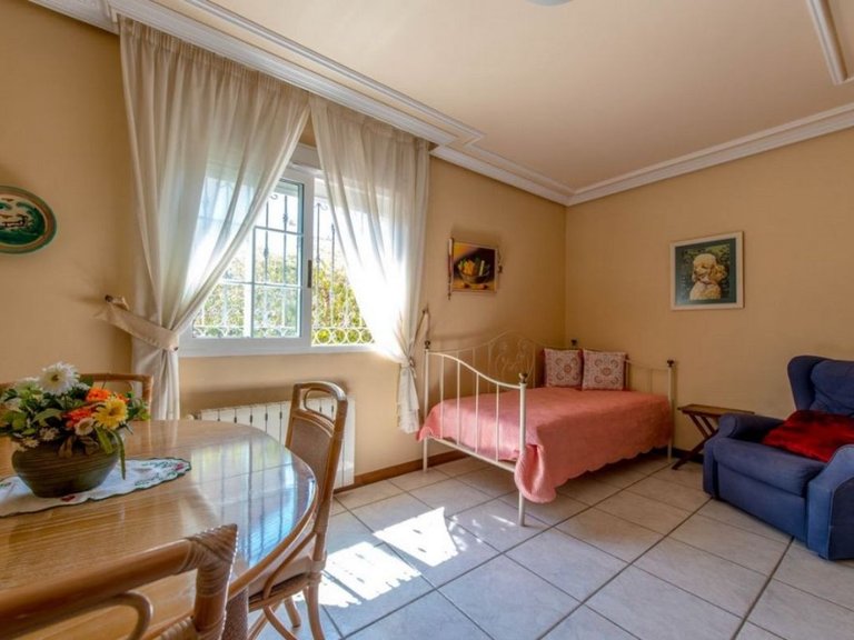 Villa for Sale in Torrevieja, Alicante 18