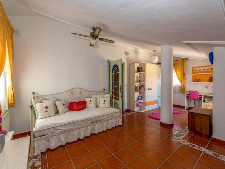 Villa for Sale in Torrevieja, Alicante 29