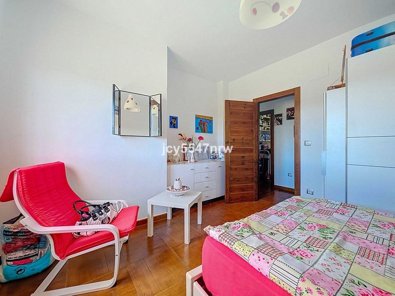 Villa for Sale in Pinoso, Alicante 13
