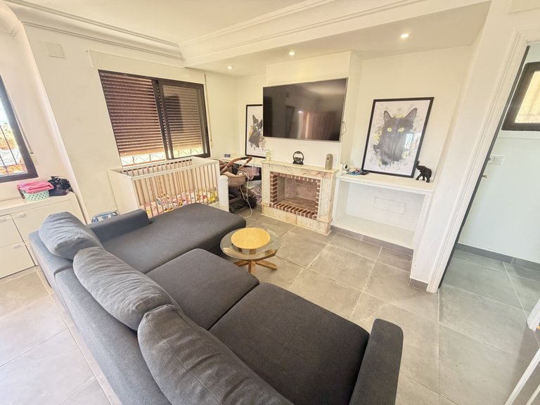 Villa for Sale in Villamartin, Alicante 4