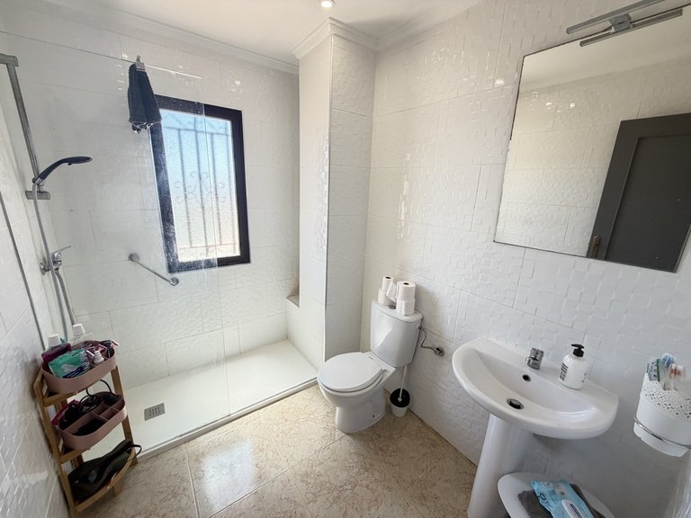 Villa for Sale in Villamartin, Alicante 10