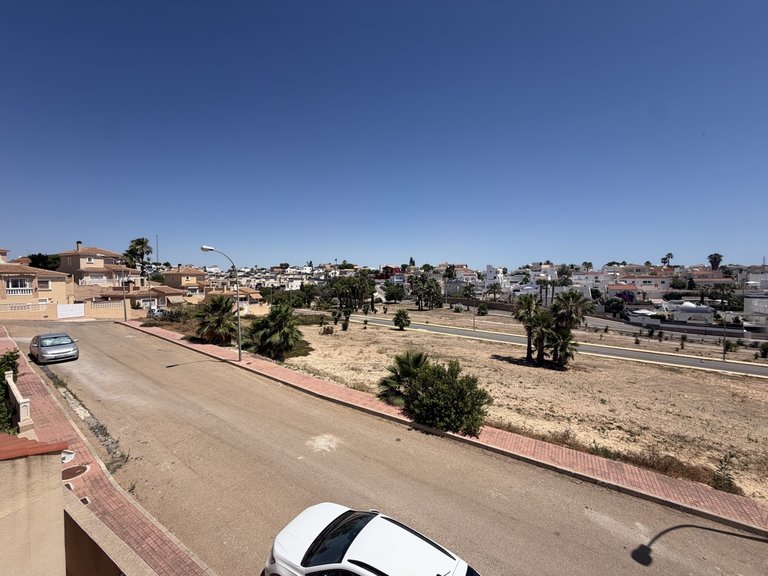 Villa for Sale in Villamartin, Alicante 17