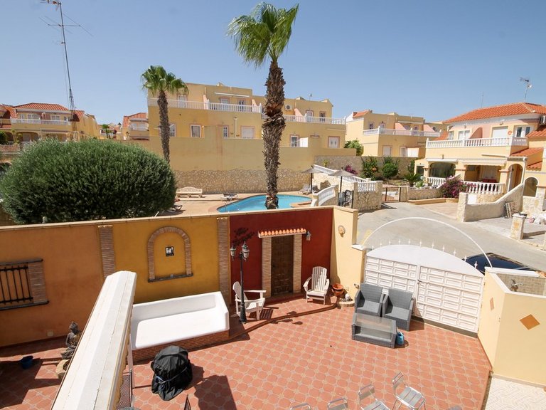 Town House for Sale in Villamartin, Alicante 24