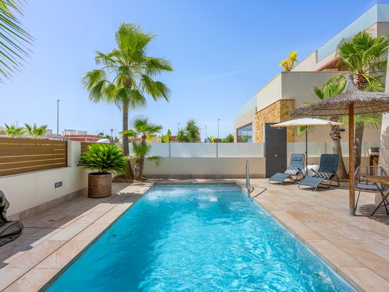 Villa for Sale in Benijofar, Alicante 6