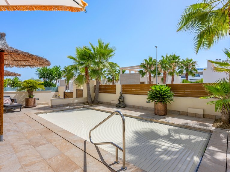 Villa for Sale in Benijofar, Alicante 9