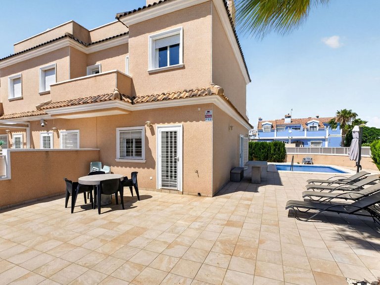Town House for Sale in Cabo Roig, Alicante 6