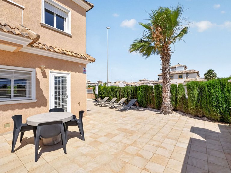Town House for Sale in Cabo Roig, Alicante 8