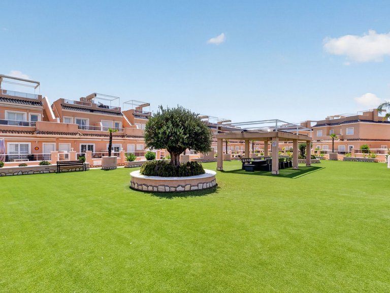 Town House for Sale in Cabo Roig, Alicante 32