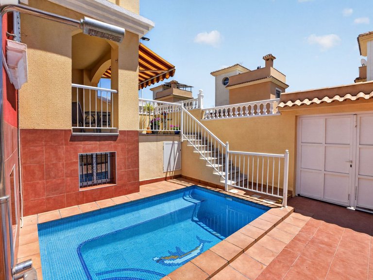 Town House for Sale in Torrevieja, Alicante 2