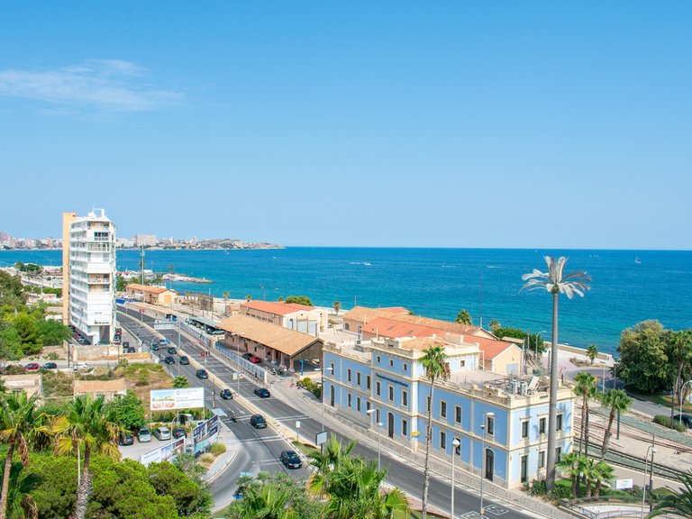 Apartment for Sale in Alicante, Alicante 1