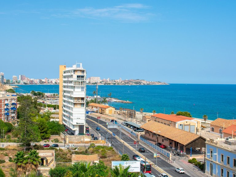 Apartment for Sale in Alicante, Alicante 2