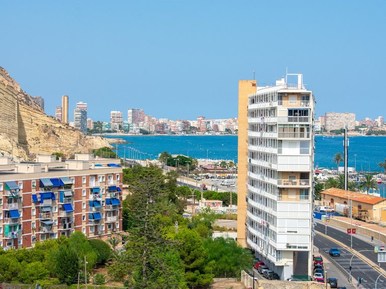 Apartment for Sale in Alicante, Alicante 3