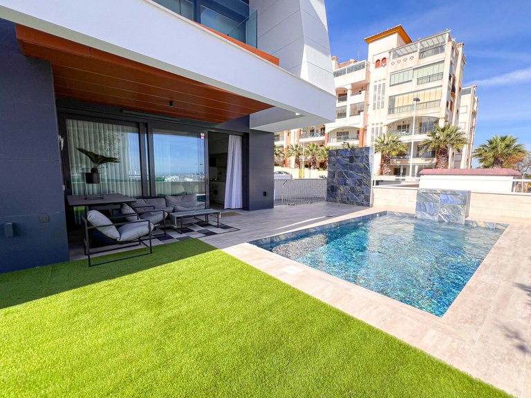 Apartment for Sale in Guardamar Del Segura, Alicante 18