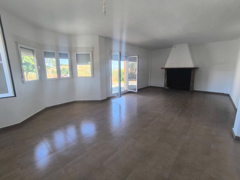 Country House for Sale in Pinoso, Alicante 1