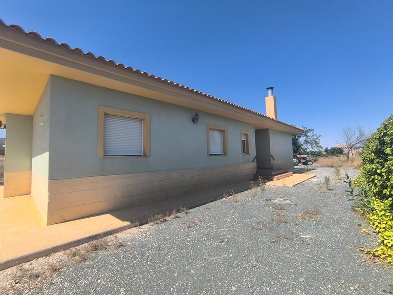 Country House for Sale in Pinoso, Alicante 11